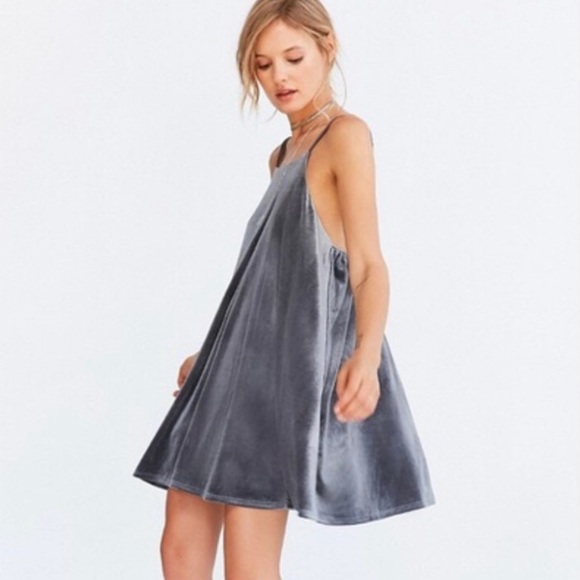 Kimchi Blue Dresses & Skirts - Urban Outfitters Kimchi Blue Velour Swing Dress